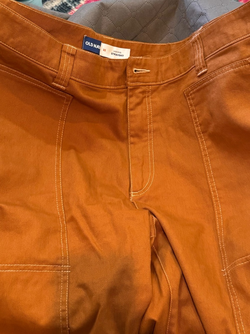 Old Navy barrel leg carpenter style pants in Rust Orange